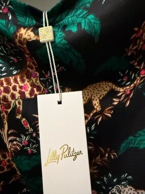Lilly Pulitzer Black Tropical Leopard Print off the shoulder blouse. Size Xs